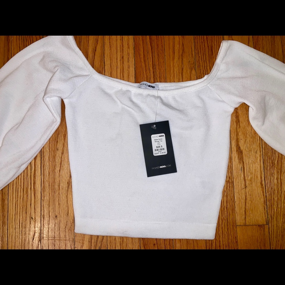 Super cute white long sleeve